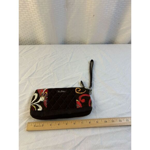 Vera Bradley Brown quilted wristlet 8x4.5" - Picture 2 of 4